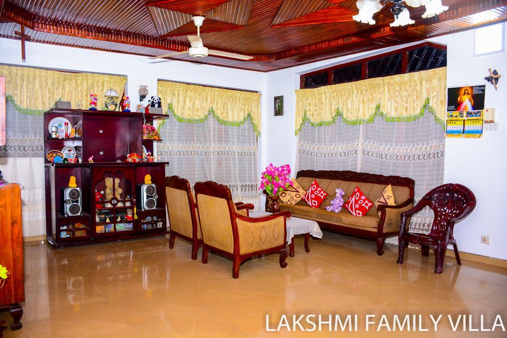 Lakshmi Family Villa Negombo Buitenkant foto